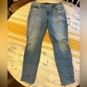 Lucky Brand Low Rise Lolita Skinny Distressed Medium Wash Ankle Jeans - Size 8